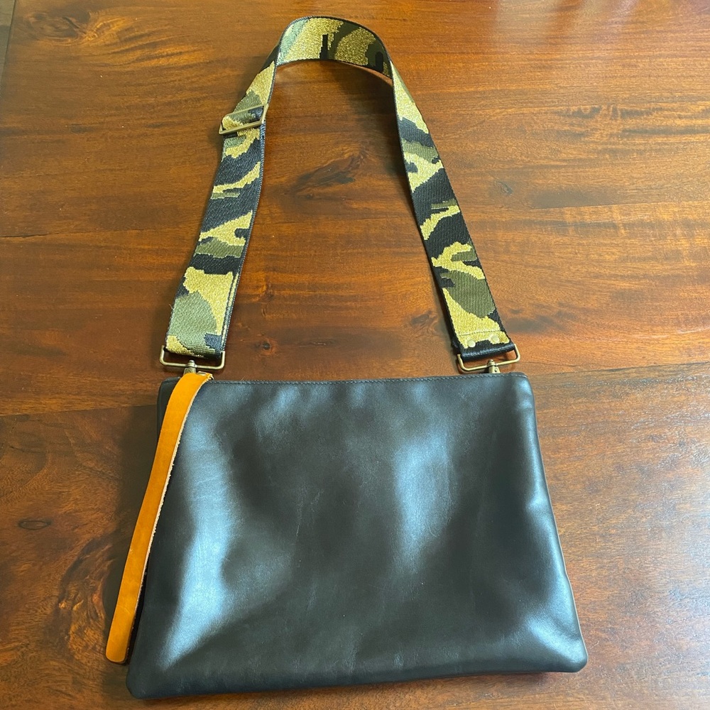 Parker Thatch Lee Bag - black leather